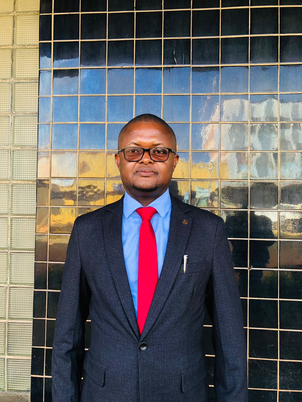 Mr.Kawalika  